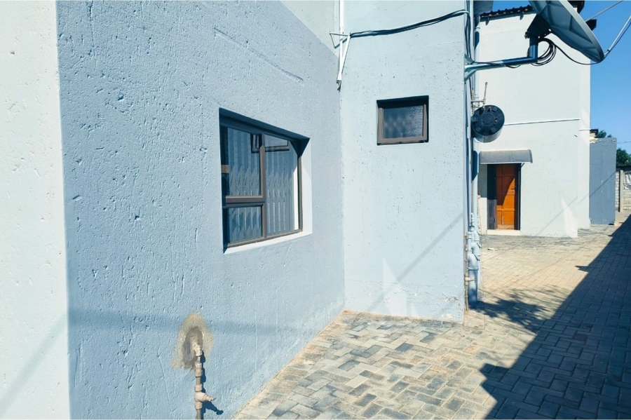 To Let commercial Property for Rent in Mogwase North West